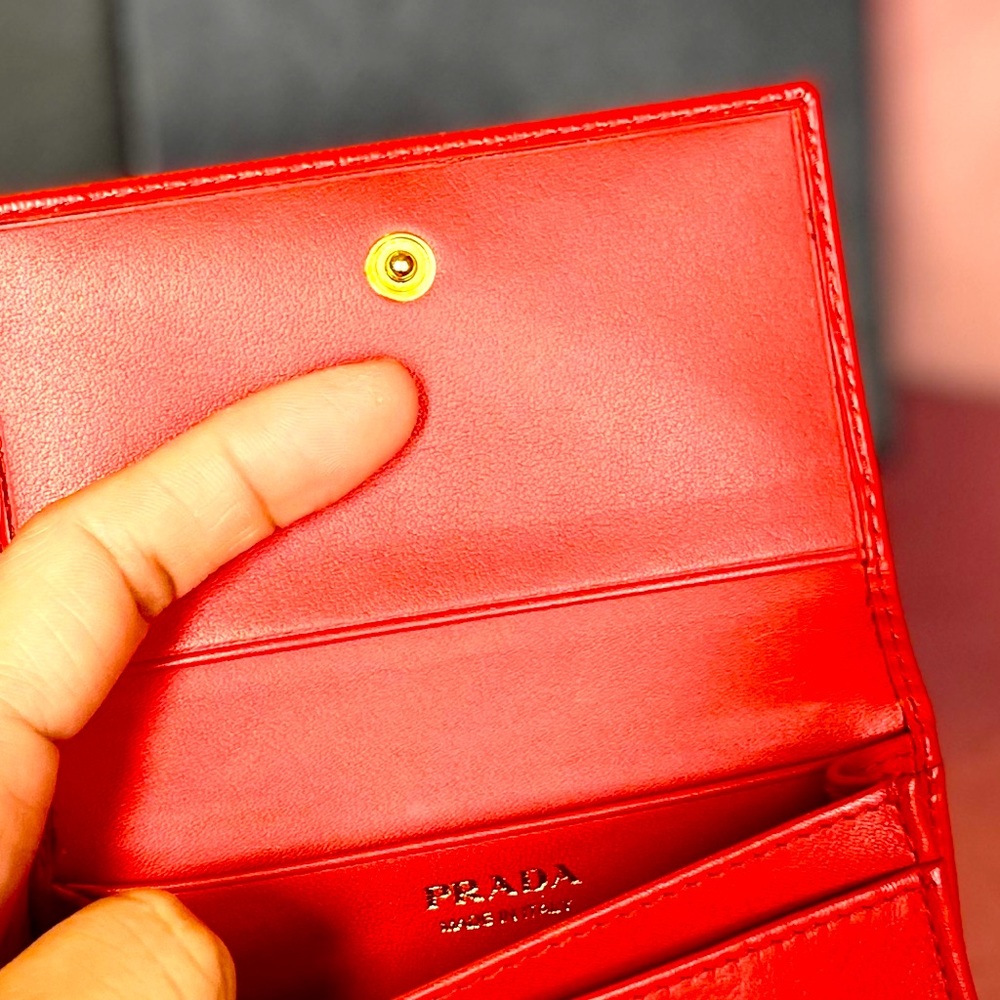 PRADA Coin/Cards Wallet - Picture 3 of 4